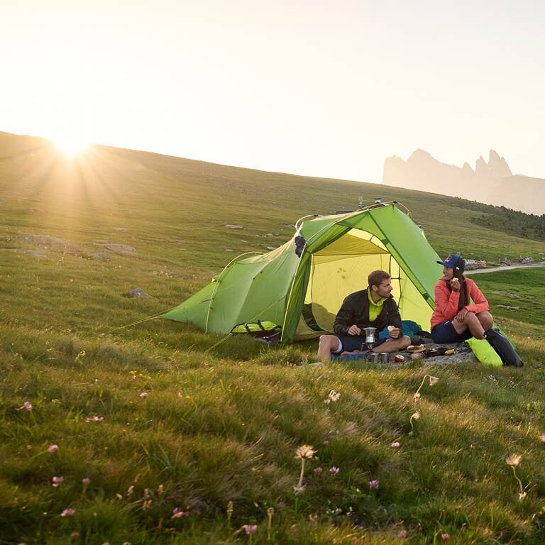at_category_plp_sportwelten_camping_smartdesk.jpg