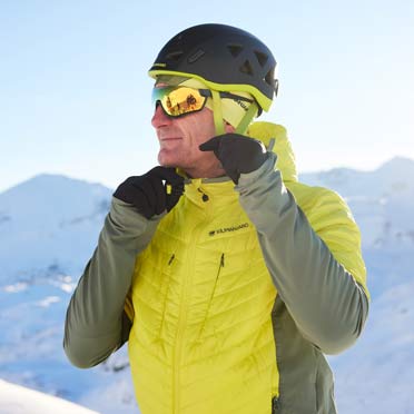 at_category_plp_ausruestung_skitour_helme_Winter_2022_smartdesk.jpg