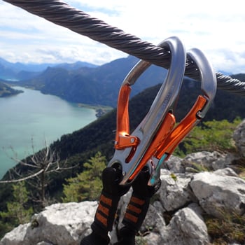 Richtige Sicherung am Klettersteig